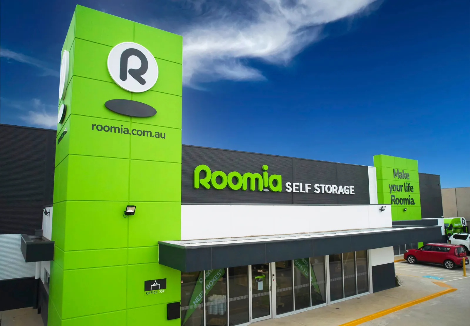 Roomia Storage Solutions campaign creative